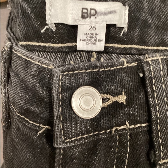 High Waist Mom Jeans Ankle Length Distressed NWOT size 24 and 30 - Picture 9 of 14